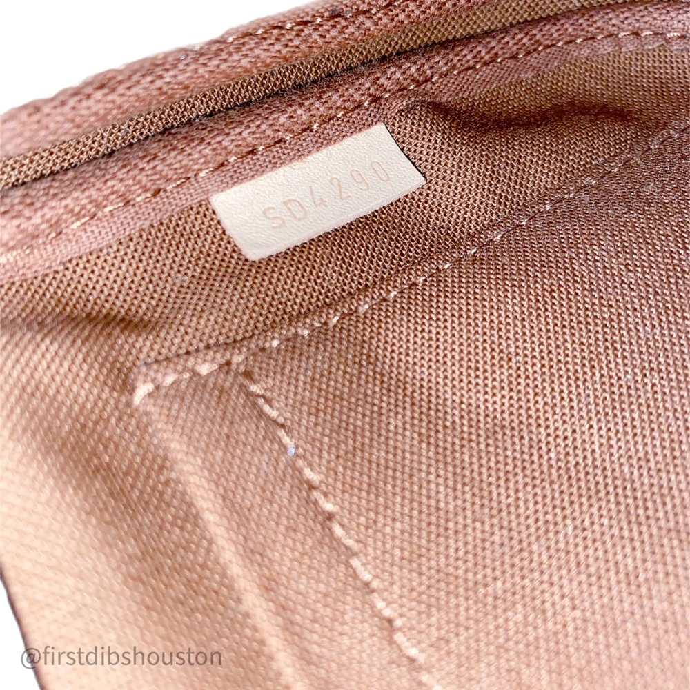 LOUIS VUITTON Monogram Multi Pochette Accessories - Picture 7 of 11
